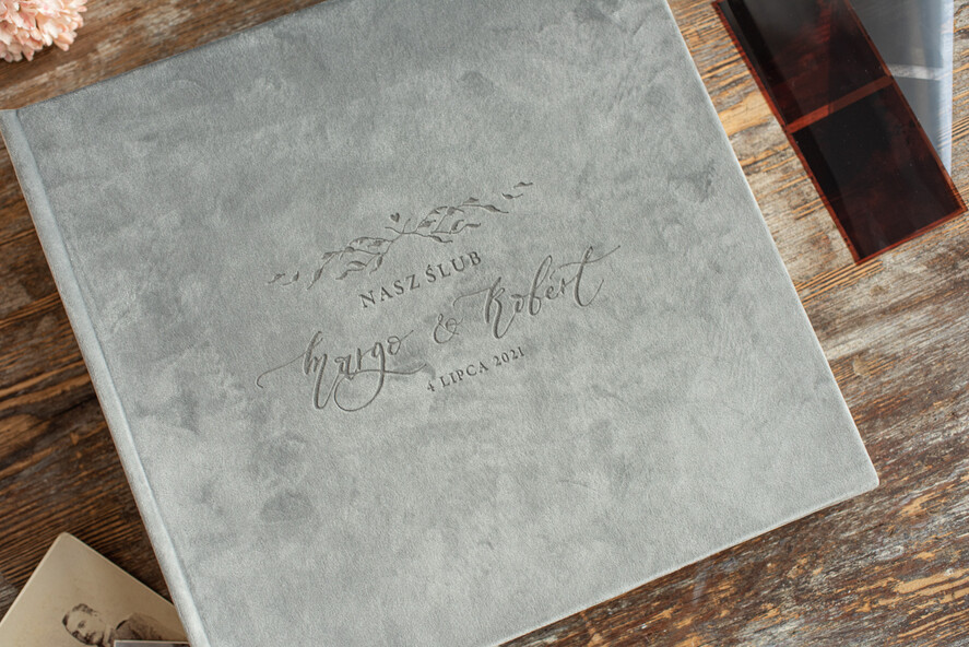 Księgi wpisów gości welurowe duża welurowa księga gości kwadratowa na zdjęcia polaroid i zyczenia   7