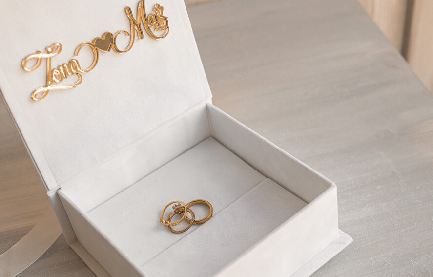 Księgi wpisów gości welurowe Szybka Wysyłka zestaw na wesele księga wpisów gości szkatułka na obrączki kopertówka, biały welurowy zestaw na wesele złote litery 4