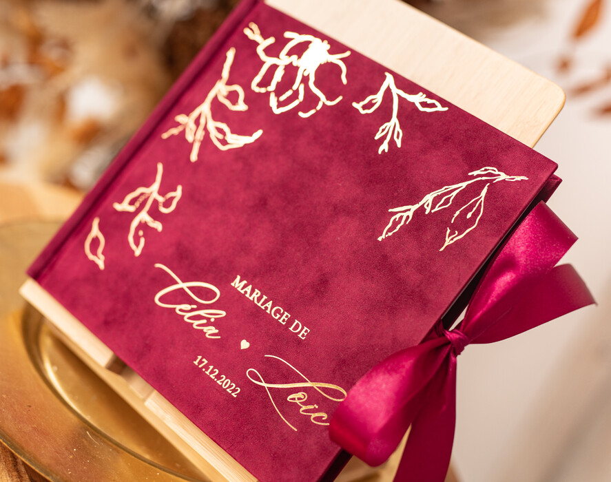 Księgi wpisów gości welurowe elegancka welurowa księga gości, ekskluzywna pamiątkowa księga wpisów gości, bordowa księga ze złotymi napisami1