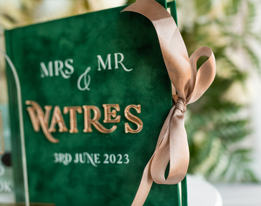 Księgi wpisów gości welurowe zielona księga gości i album na zdjęcia w jednym, album na życzenia i zdjęcia z fotobudki, pamiątkowa welurowa księga wpisów gości 1