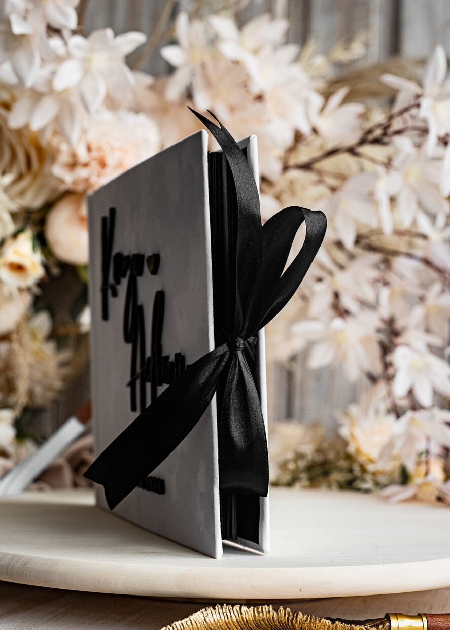 Księgi wpisów gości welurowe biało czarna ślubna księga gości i album na zdjęcia w jednym, album na życzenia i zdjęcia z fotobudki, weselna ksiega wpisow gości, album ślubny pamiątkowy7