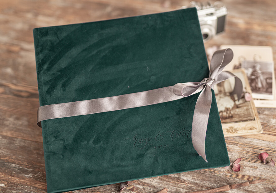 Księgi wpisów gości welurowe duża księga gości weselnych na życzenia, welurowa księga wpisów gości, ksiega wpisow gosci 30x30 cm1