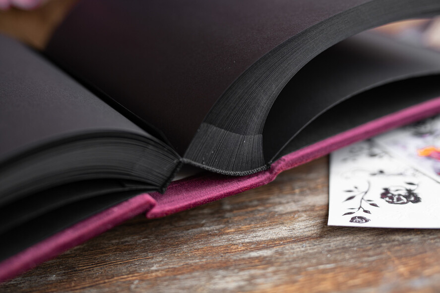 Księgi wpisów gości welurowe bordowa welurowa ksiega gosci na zdjecia z fotobudki na fotki z instaxa i fotobudki, mała księga 21/212