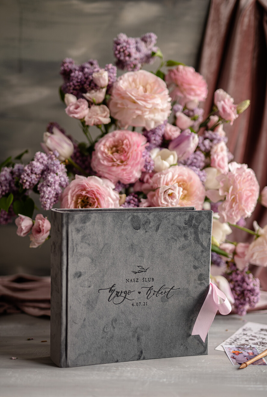 Księgi wpisów gości welurowe duża welurowa ksiega gosci weselnych z ankietami wybierz swoje kartki na zdjęcia z fotobudki i polaroidy   2