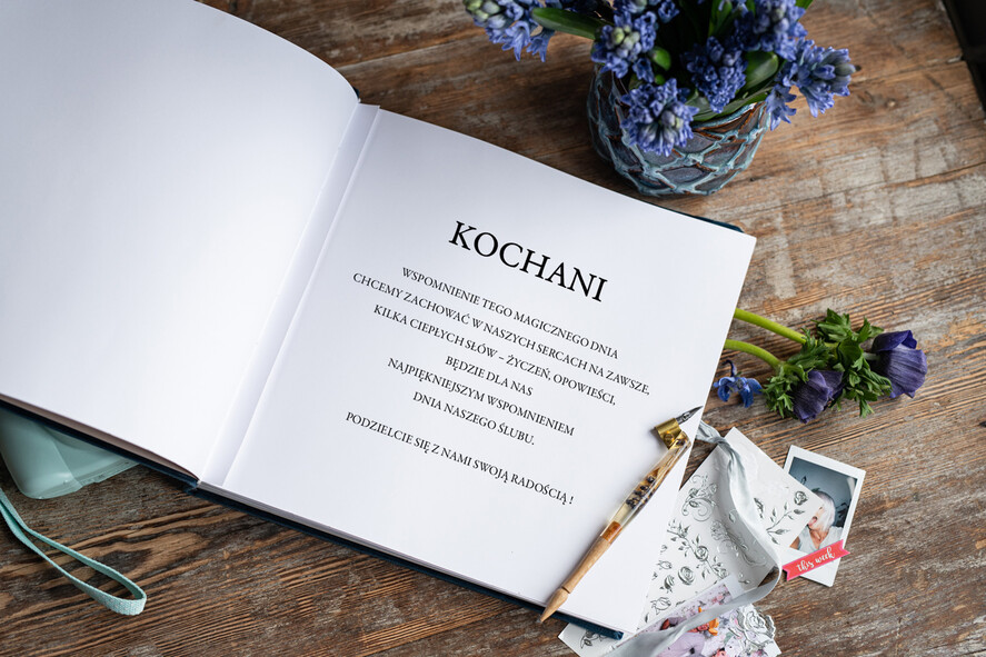 Księgi wpisów gości welurowe album na zdjecia i ksiega gosci, granatowa welurowa księga wpisów gości, imiona na okładce księgi wpisów gości 4