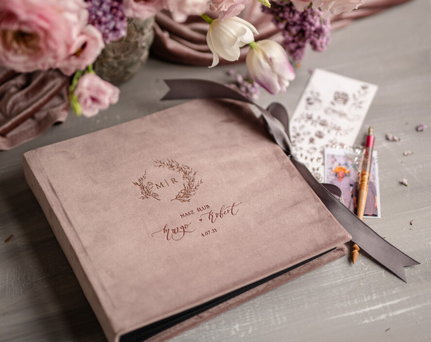 Księgi wpisów gości welurowe mała welurowa księga gości weselnych z ankietami lub waszymi wydrukami na ploaroidy i fotki z fotobudki   14