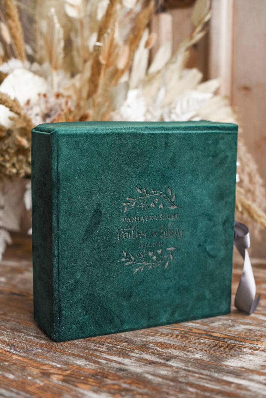 Księgi wpisów gości welurowe oryginalna księga gości na wesele, wybór koloru kartek, welurowa księga gości w pudełku, ciemnozielona welurowa księga 0