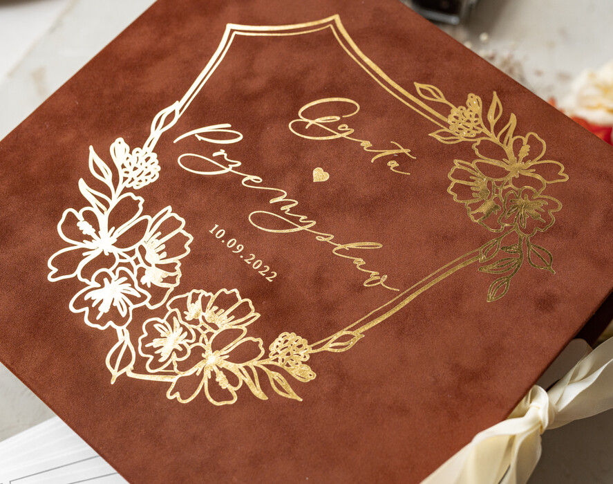 Księgi wpisów gości welurowe komplet księga i pudełko, album ślubny personalizowany i księga gości weselnych w jednym, na zdjęcia z fotobudki i zyczenia7