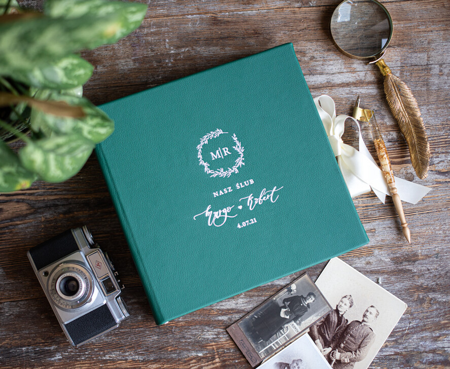 Księgi wpisów gości welurowe ksiega wpisów gości, szyte kartki kolor do wyboru, zielona księga gości, pamiątkowa księga wpisów gości ze skóry 3