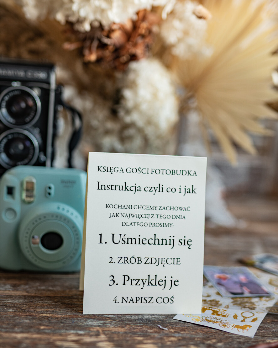 Księgi wpisów gości welurowe welurowa, aksamitna księga gości, złote napisy na okładce, księga pamiątkowa na wesele i wpisy gosci weselnych7