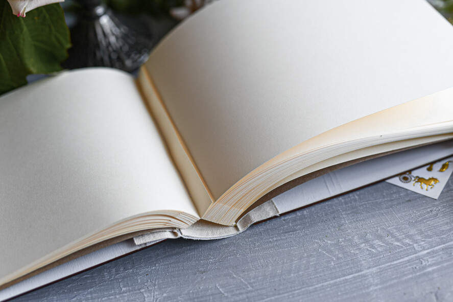 Księgi wpisów gości welurowe ksiega gosci do wklejania zdjec i wpisy gosci na życzenia napisy złote lustyro 10