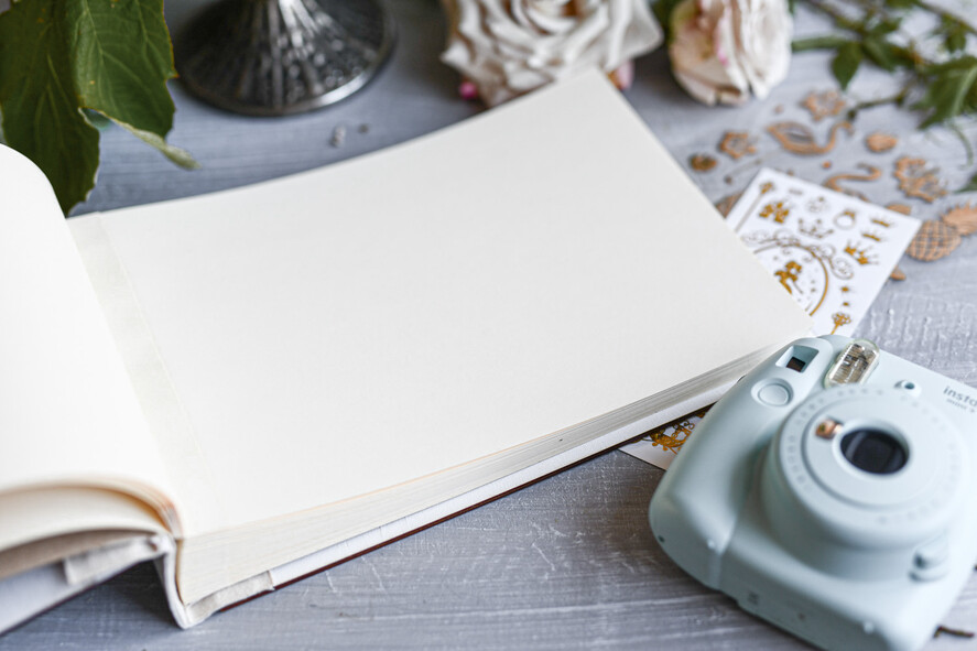 Księgi wpisów gości welurowe ksiega gosci do wklejania zdjec i wpisy gosci na życzenia napisy złote lustyro 9