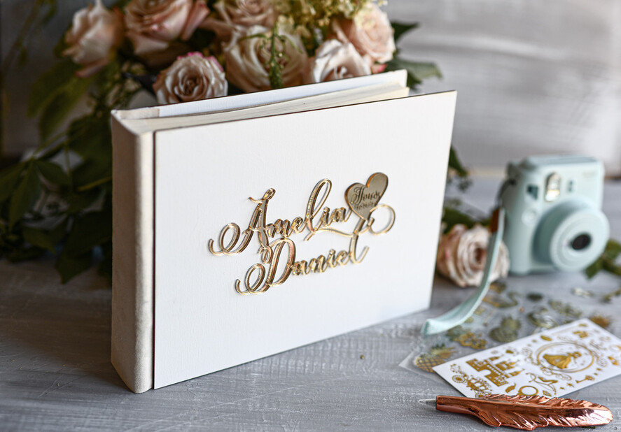 Księgi wpisów gości welurowe ksiega gosci do wklejania zdjec i wpisy gosci na życzenia napisy złote lustyro 0