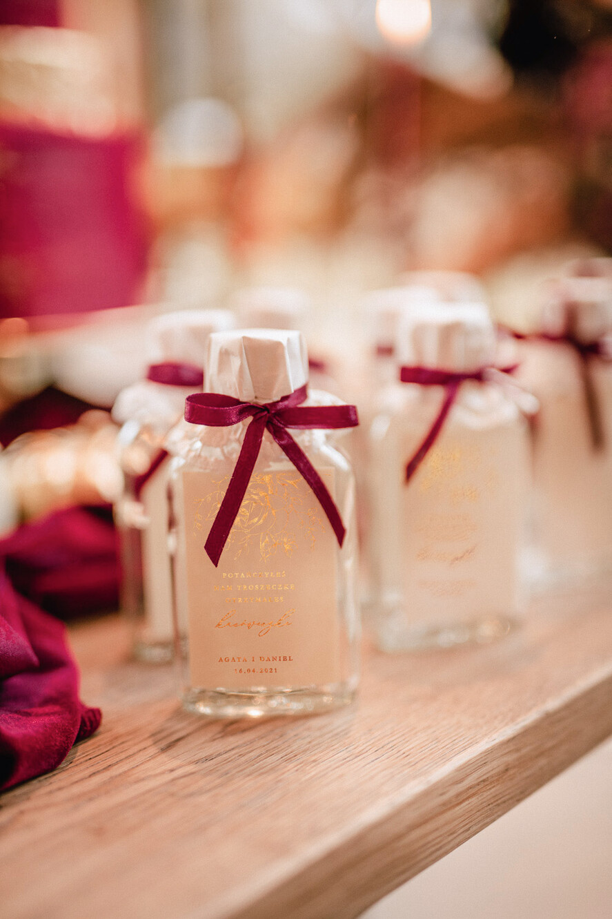 Podziękowania dla Gości Weselnych Butelki podarunki ślubne dla gości weselnych, piersióweczki do własnego wypełnienia1