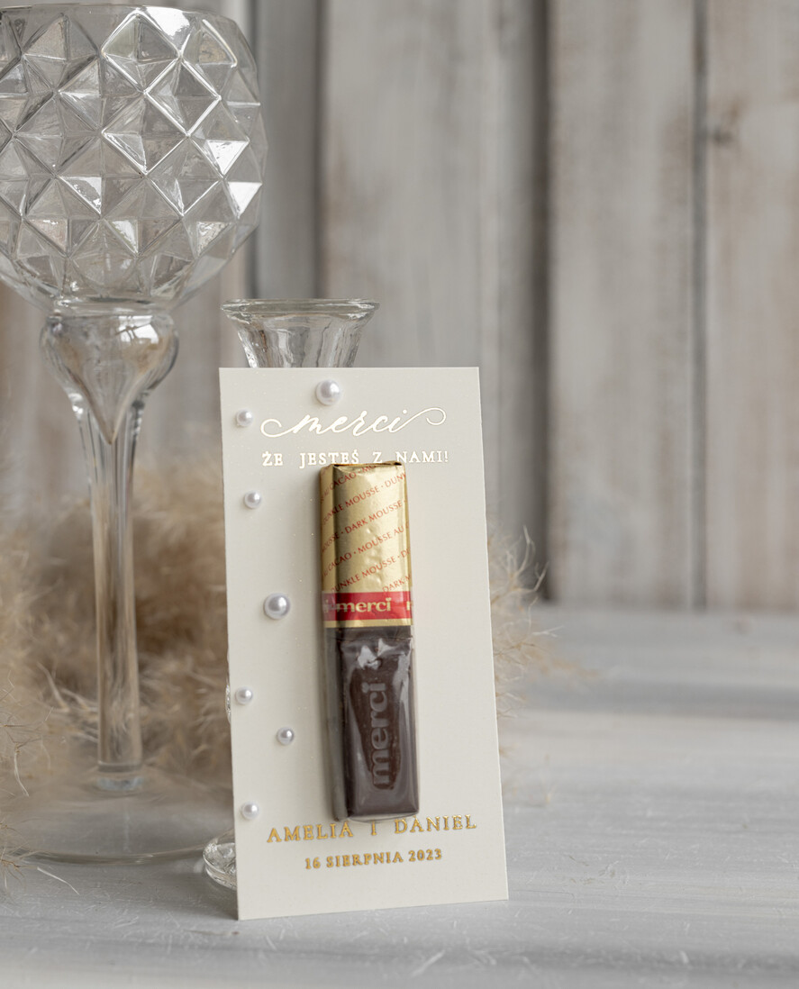 Podziękowania dla Gości Weselnych Czekoladki podziękowania dla gości na weselu, złote litery i perełki czekoladka merci, prezenciki dla gości weselnych czekoladki merci upominki dla gości na weselu 1