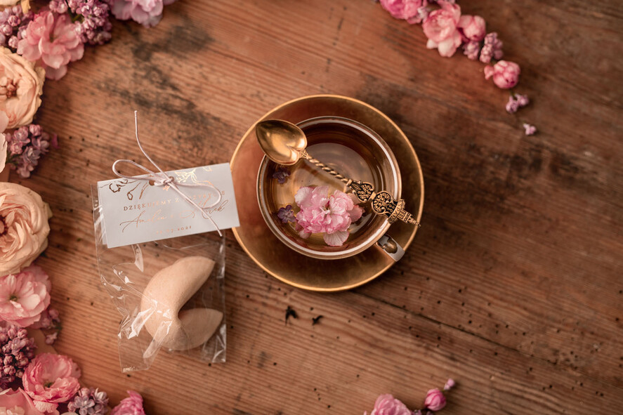 Podziękowania dla Gości Weselnych Ciasteczka z wróżbą prezenciki podziękowania dla gości weselnych, ciasteczka z wrozba i dedykacja0