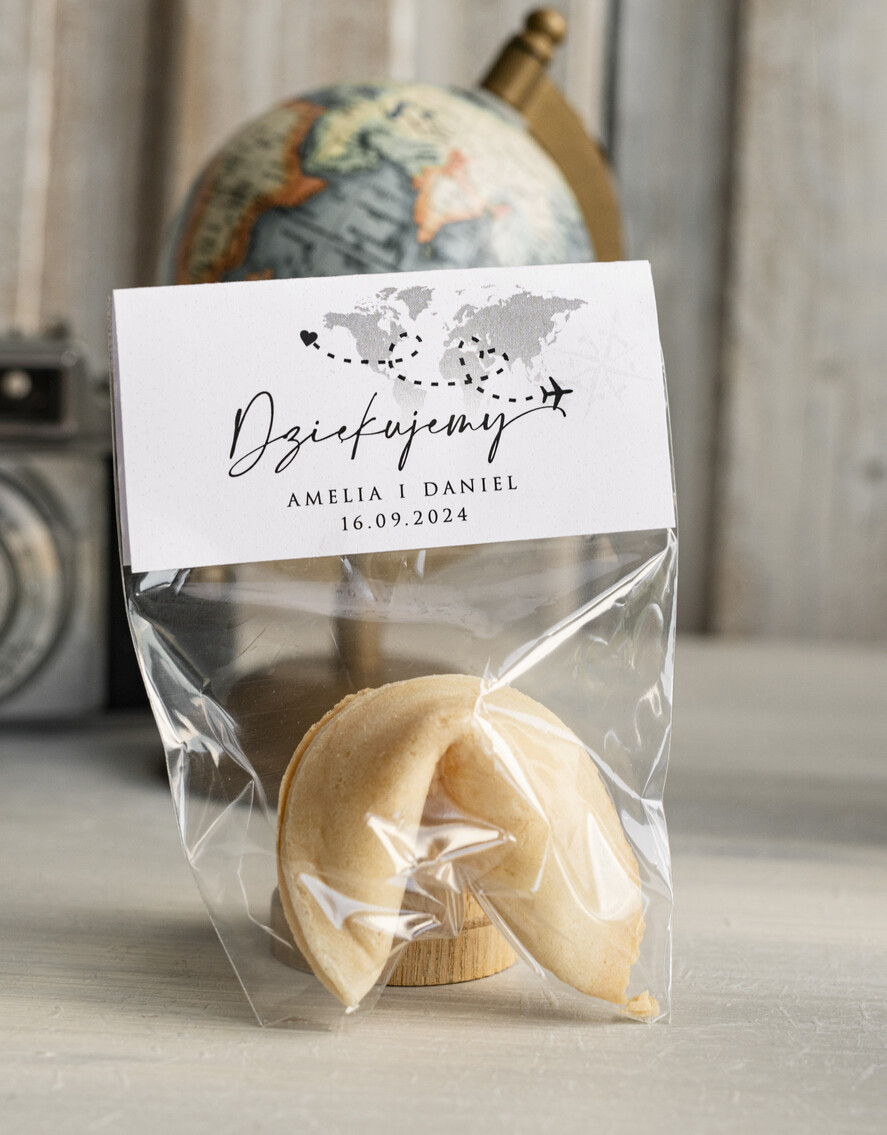 Podziękowania dla Gości Weselnych Ciasteczka z wróżbą prezenciki dla gości na weselu ciasteczko z wróżbą, podziękowania dla gości po weselu, ciastko z wróżbą z grafiką mapy świata, pomysł na prezenty dla gości na weselu1