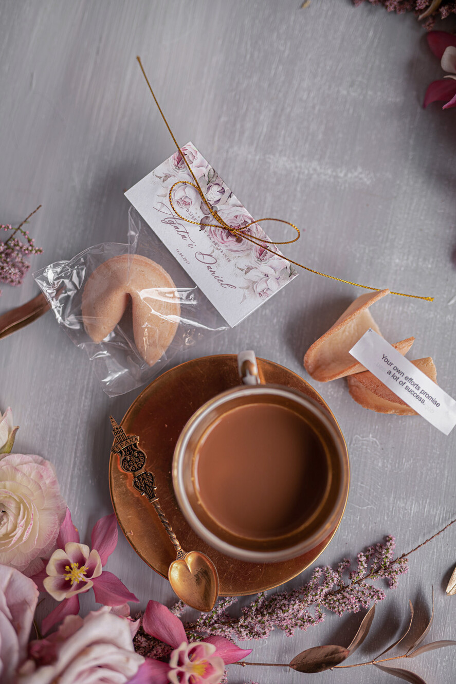 Podziękowania dla Gości Weselnych Ciasteczka z wróżbą upominki ślubne od pary młodej dla gości weselnych, ciastko z wrozba i dedykacja1