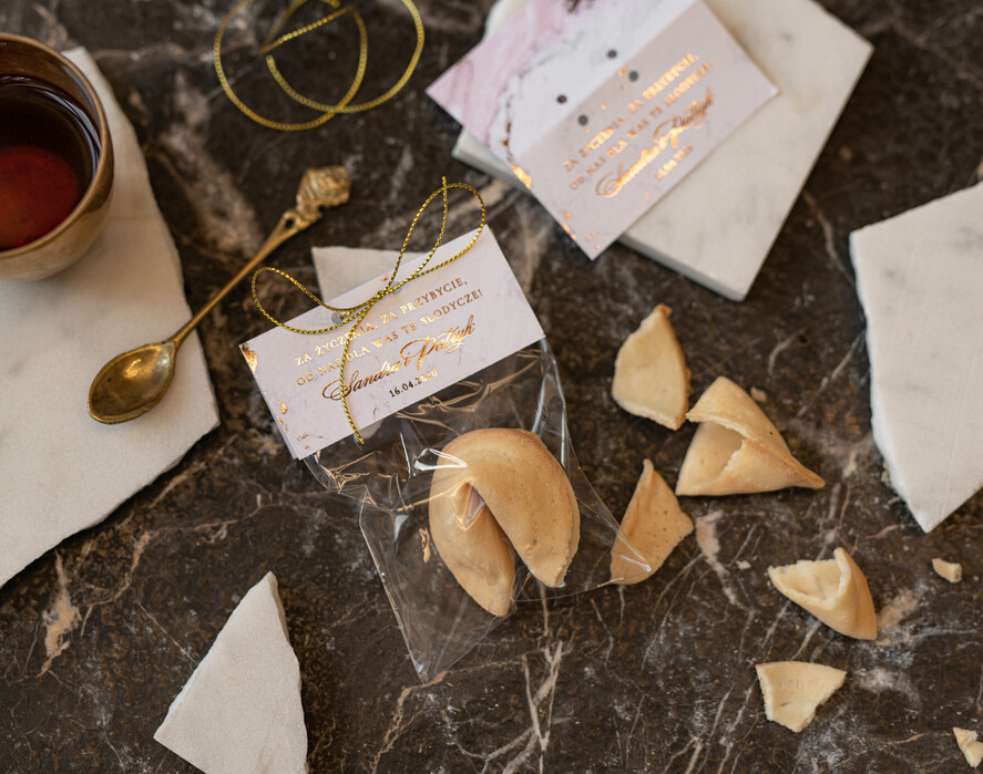 Podziękowania dla Gości Weselnych Ciasteczka z wróżbą podziękowania podarunki dla gości weselnych, ciastko z wróżbą1