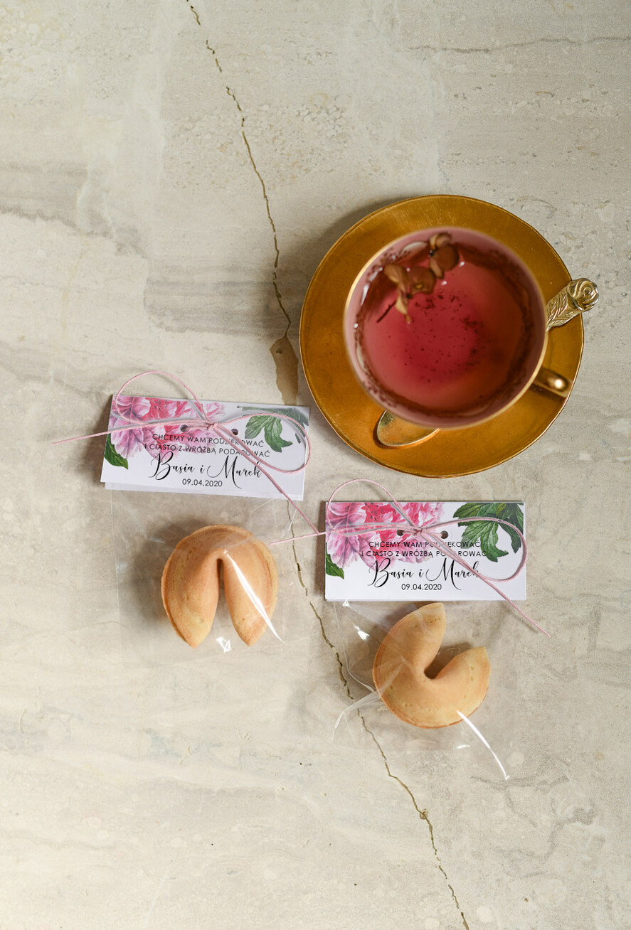 Podziękowania dla Gości Weselnych Ciasteczka z wróżbą podziękowania dla gości weselnych za przybycie, chińskie ciasteczko0