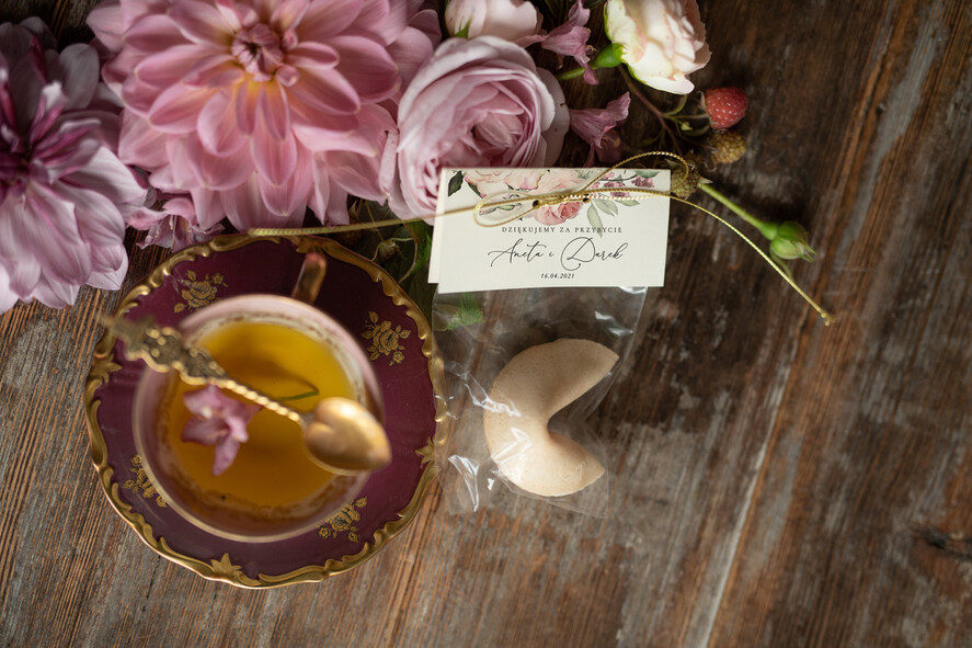 Podziękowania dla Gości Weselnych Ciasteczka z wróżbą personalizowane podziękowania dla gości weselnych, ciasteczko z wróba i dedykacją1