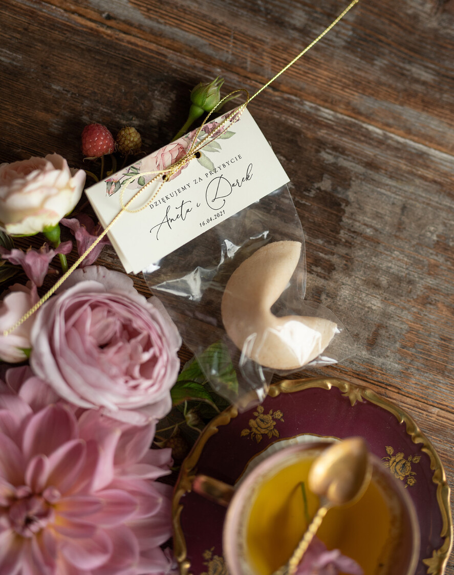 Podziękowania dla Gości Weselnych Ciasteczka z wróżbą personalizowane podziękowania dla gości weselnych, ciasteczko z wróba i dedykacją0