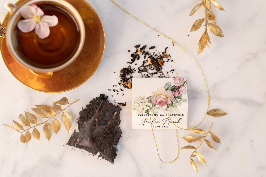 Podziękowania dla Gości Weselnych Saszetki ślubne podziękowania dla gości weselnych w postaci zielonej lub czarnej herbaty   0