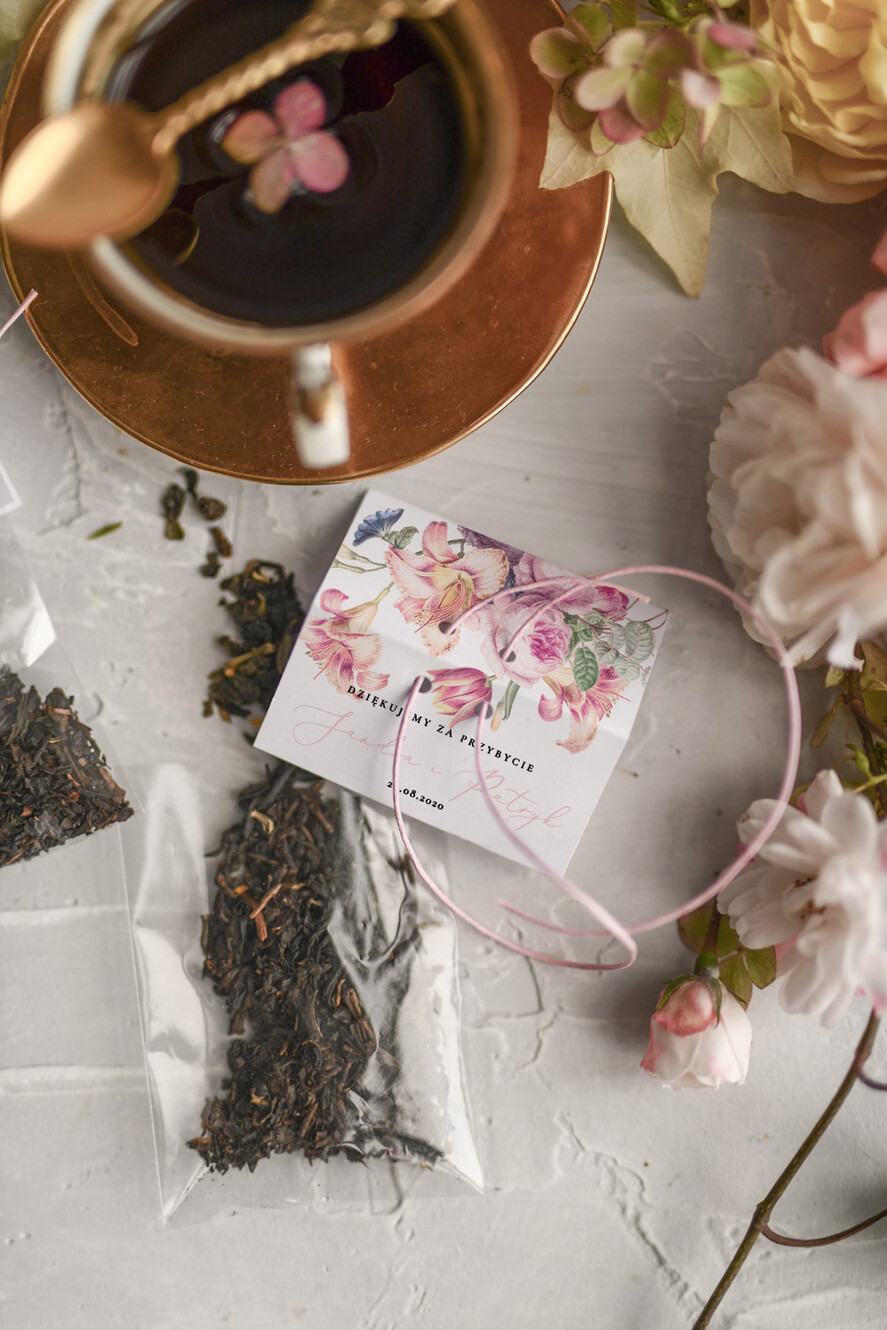 Podziękowania dla Gości Weselnych Saszetki prezenciki podarunki po weselu w postaci zielonej lub czarnej herbaty   2