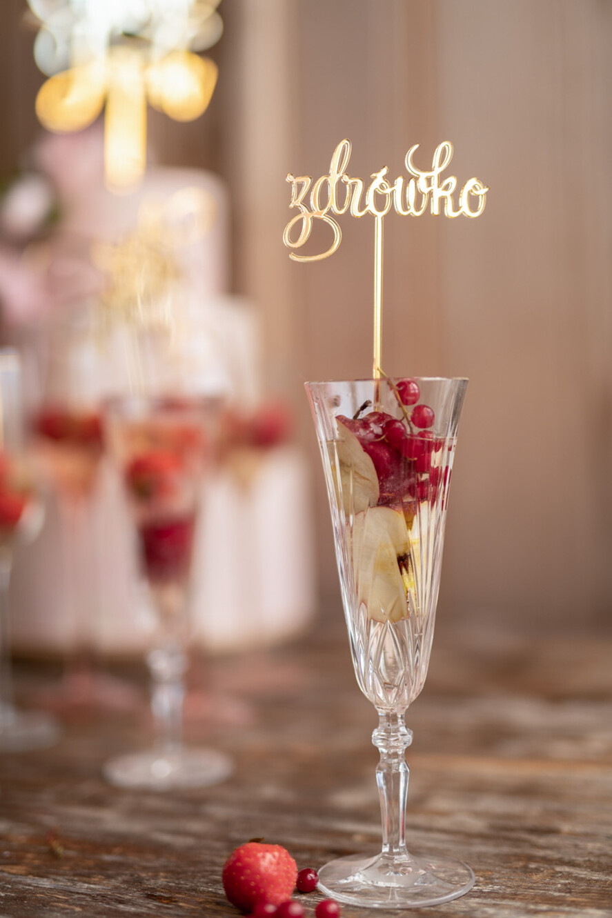 Figurki na tort / cake topper statuetki do drinków napisy na tort ślubny   1