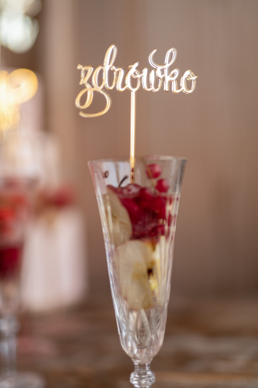 Figurki na tort / cake topper statuetki do drinków napisy na tort ślubny   5