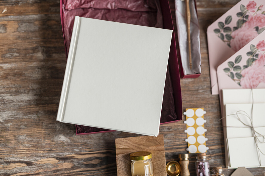 PREZENTY NA RÓŻNE OKAZJE  Kaligrafia Zestaw do nauki kaligrafii nowoczesnej oraz zestaw papeterii 11