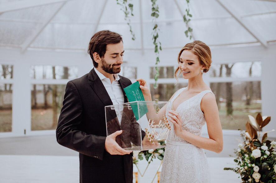 Pudełko na koperty  glamour nowoczesne wyjątkowe przezroczyste pudełko na koperty wesele w stylu glamour2