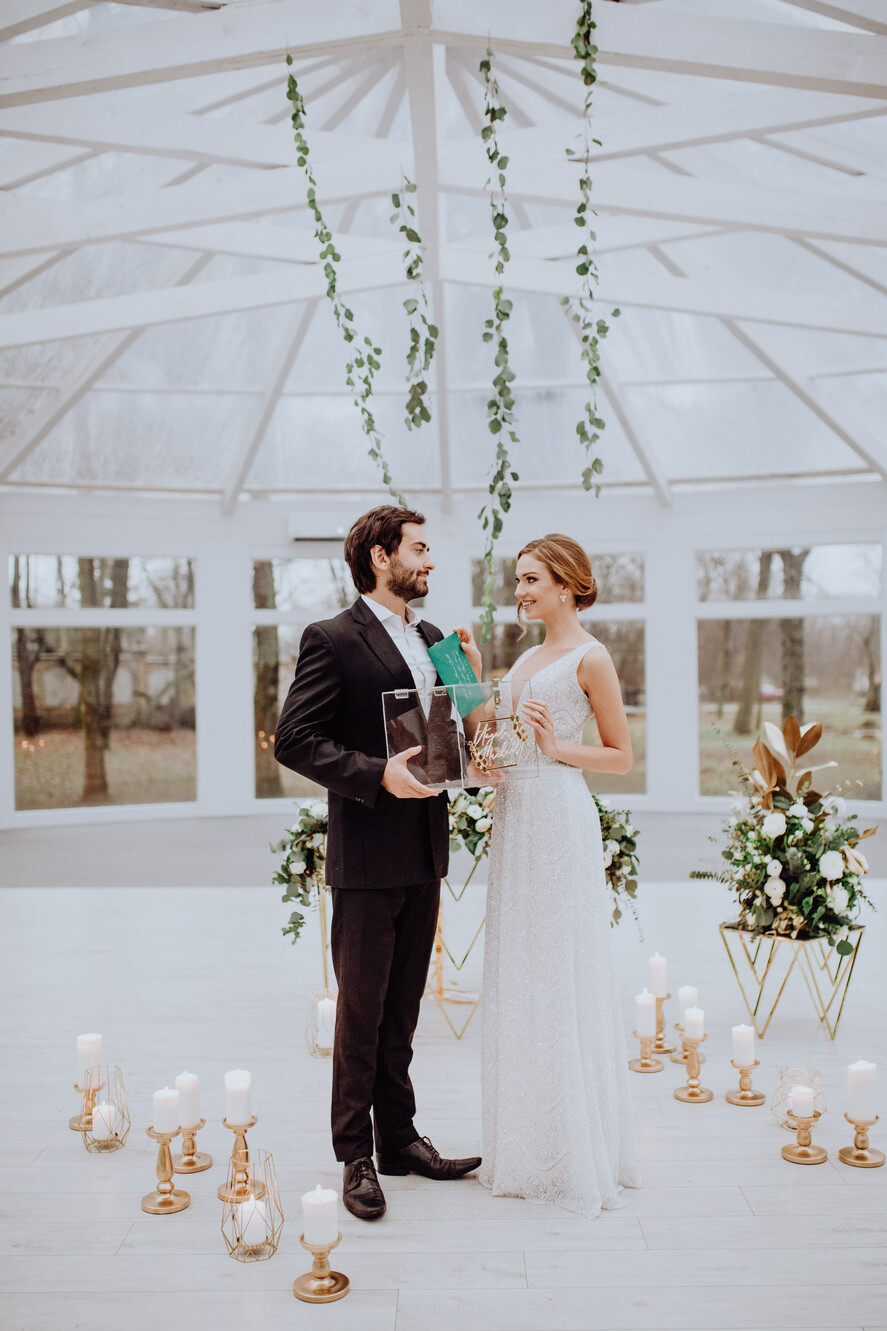 Pudełko na koperty  glamour nowoczesne wyjątkowe przezroczyste pudełko na koperty wesele w stylu glamour3