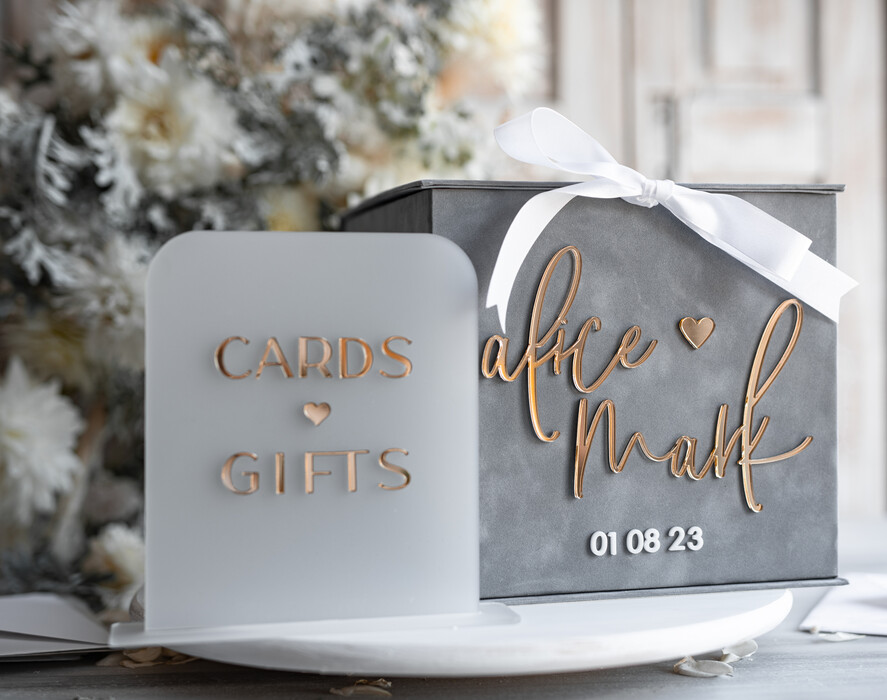 Pudełko na koperty  glamour Personalizowana szara welurowa kopertówka ze złotymi napisami, szary cieniowany welur, pudełko na koperty, pomysł na pudełko na pieniądze podczas wesela8