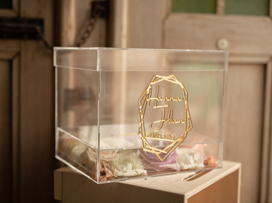 Pudełko na koperty  glamour przezroczysta skrzynka na koperty ślubne pudełko na kartki z życzeniami złote litery wasze imiona13