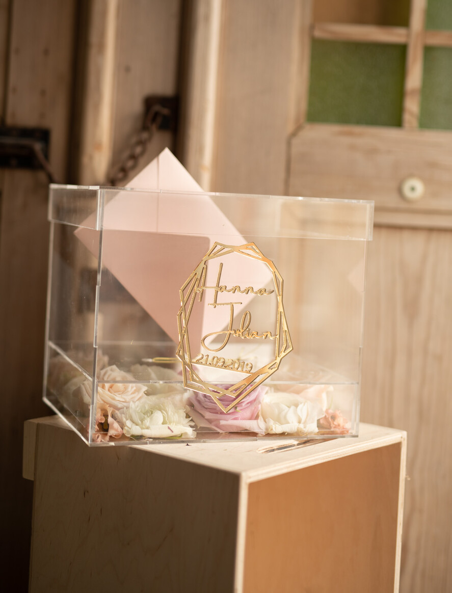 Pudełko na koperty  glamour przezroczysta skrzynka na koperty ślubne pudełko na kartki z życzeniami złote litery wasze imiona3