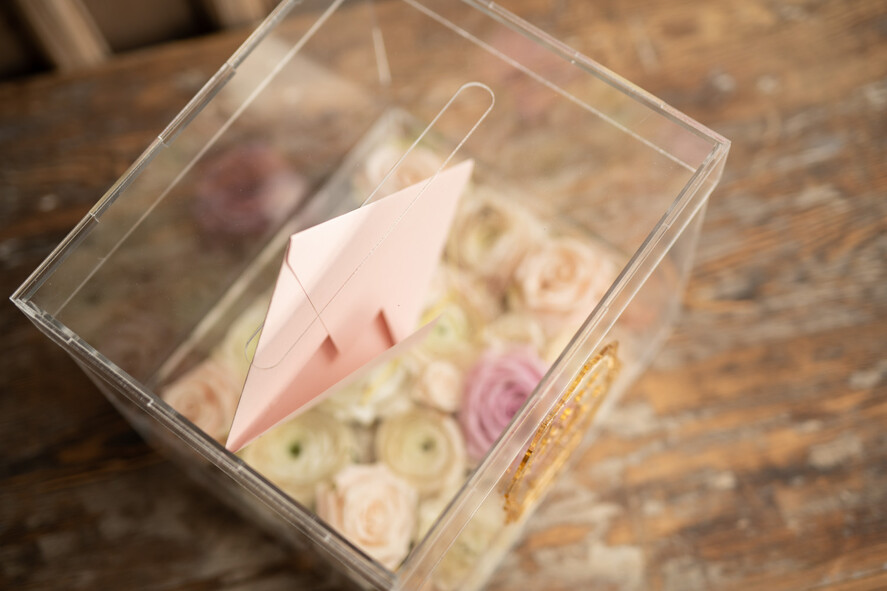 Pudełko na koperty  glamour wyjątkowa skrzynka na koperty z plexi nowoczesne wesele złote litery10