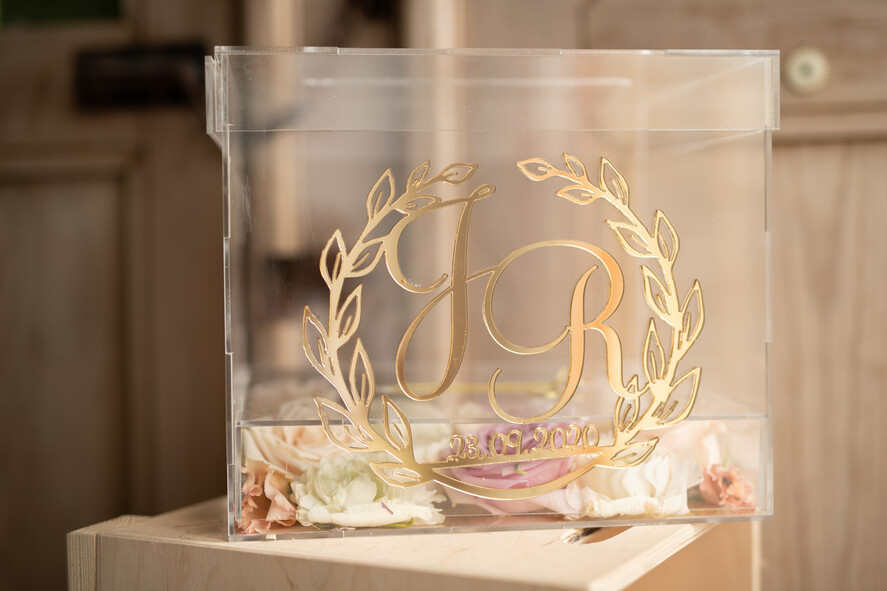 Pudełko na koperty  glamour wyjątkowa skrzynka na koperty z plexi nowoczesne wesele złote litery15