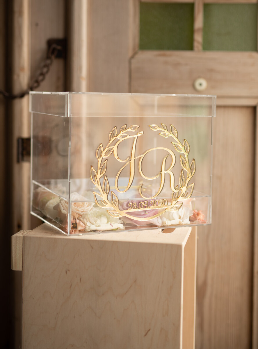 Pudełko na koperty  glamour wyjątkowa skrzynka na koperty z plexi nowoczesne wesele złote litery0