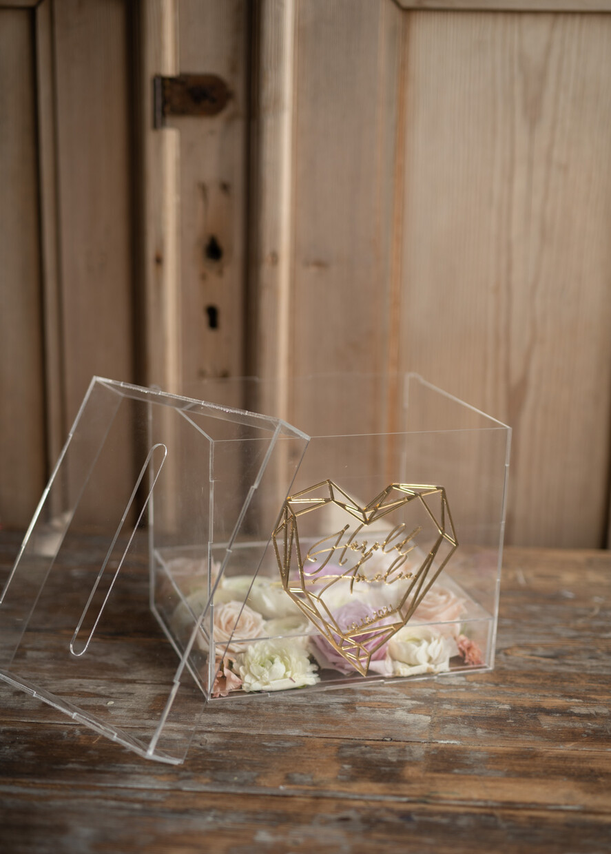 Pudełko na koperty  glamour przezroczysta ślubna skrzynka pudełko na koperty weselne geometryczne złote serce wasze imiona10