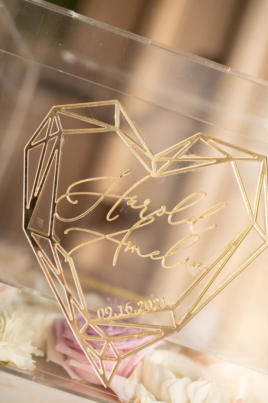 Pudełko na koperty  glamour przezroczysta ślubna skrzynka pudełko na koperty weselne geometryczne złote serce wasze imiona27