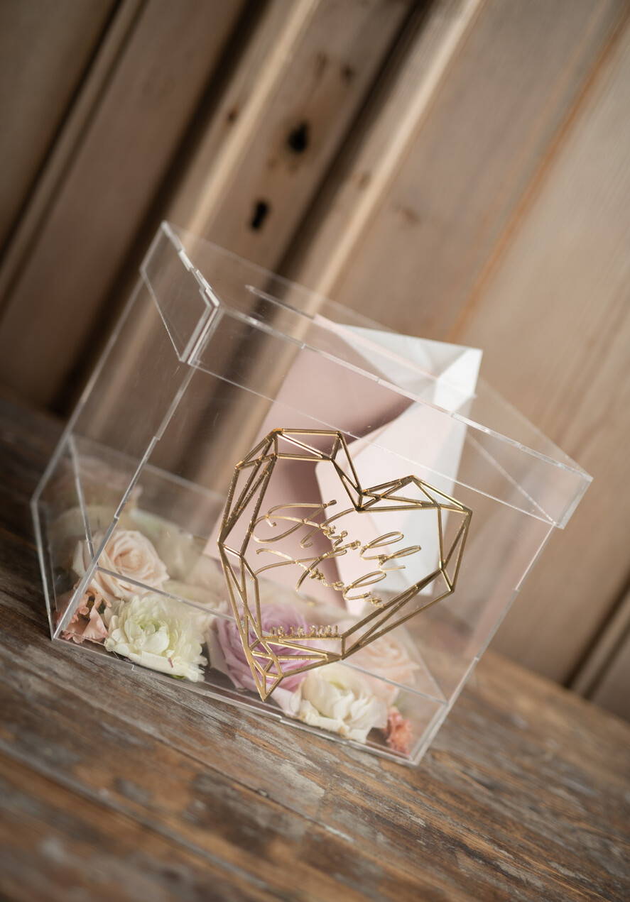 Pudełko na koperty  glamour przezroczysta ślubna skrzynka pudełko na koperty weselne geometryczne złote serce wasze imiona4