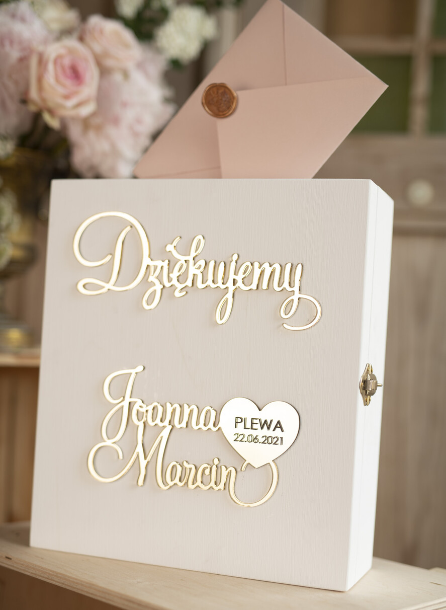 Pudełko na koperty  glamour ślubne białe pudelko na koperty ślubne skrzynka na kartki  w stylu glamur  wasze imiona2