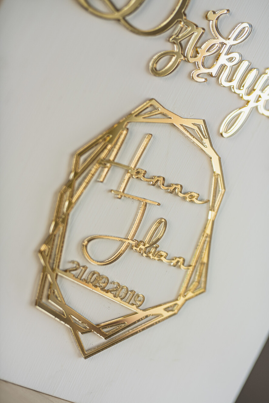 Pudełko na koperty  glamour oryginakna personalizowana skrzynka na koperty złote napisy 3