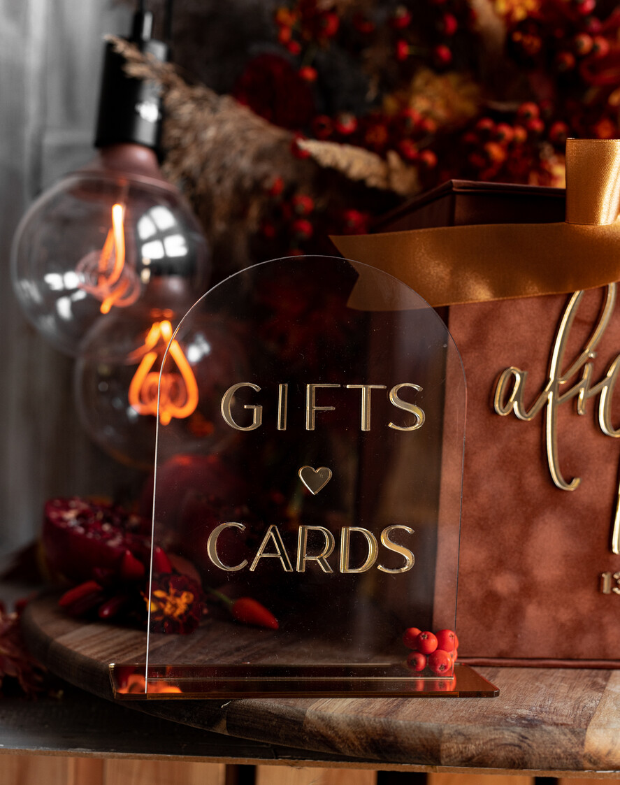 Pudełko na koperty  glamour Welurowa brązowo złota kopertówka ze złotymi napisami, brązowy cieniowany welur, pudełko na koperty, pomysł na pudełko na pieniądze podczas wesela2