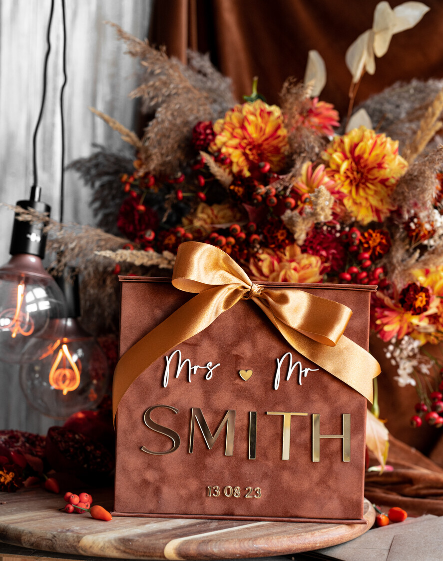 Pudełko na koperty  glamour Elegancka welurowa kopertówka ze złotymi napisami, brązowo złoty cieniowany welur, różowe pudełko na koperty ze złotymi napisami 4