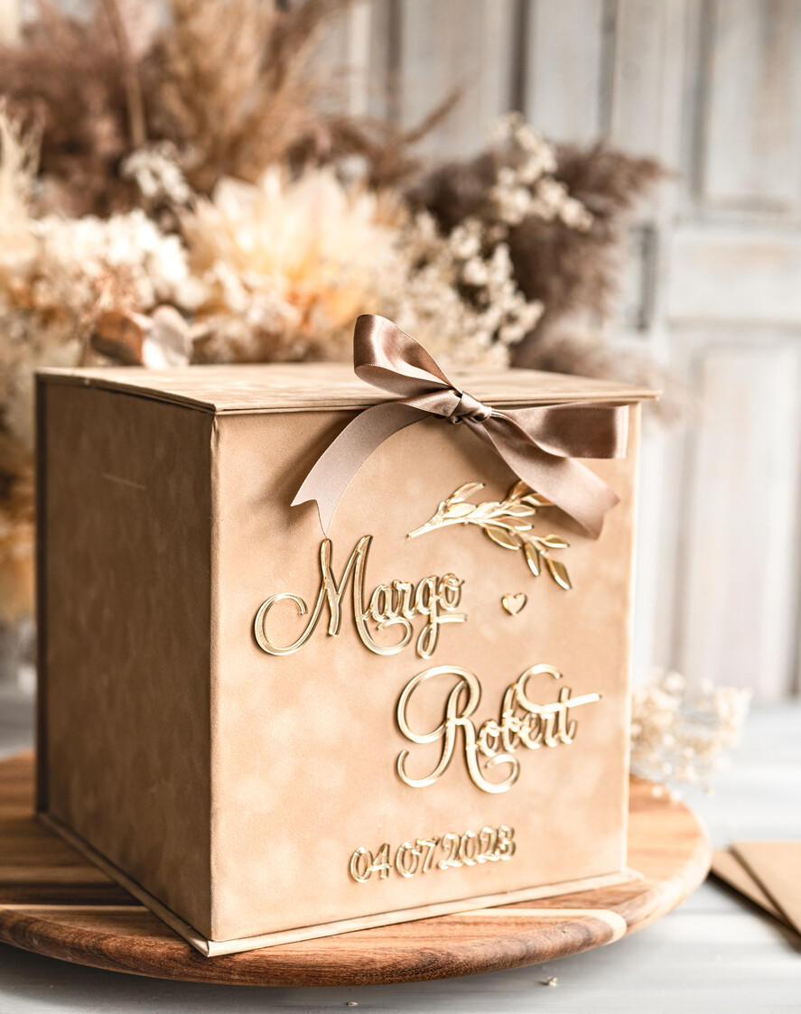 Pudełko na koperty  glamour Elegancka welurowa kopertówka ze złotymi napisami, beżowy cieniowany welur, pudełko na koperty, beżowa kopertówka na koperty od gosci weselnych 6