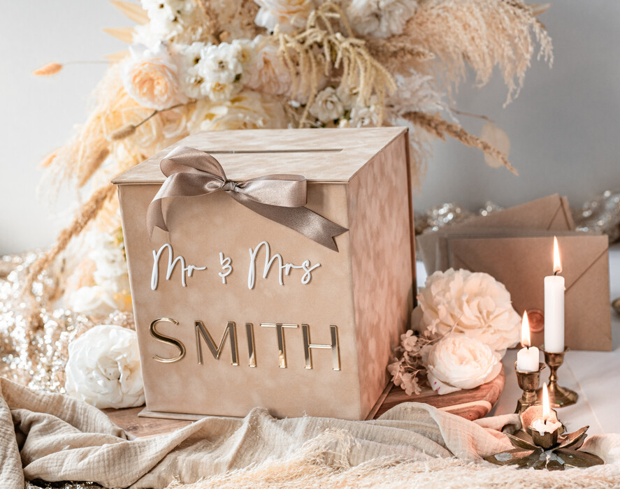 Pudełko na koperty  glamour elegancka welurowe pudełko na koperty ze złotymi napisami, beżowy cieniowany welur, pudełko na koperty1