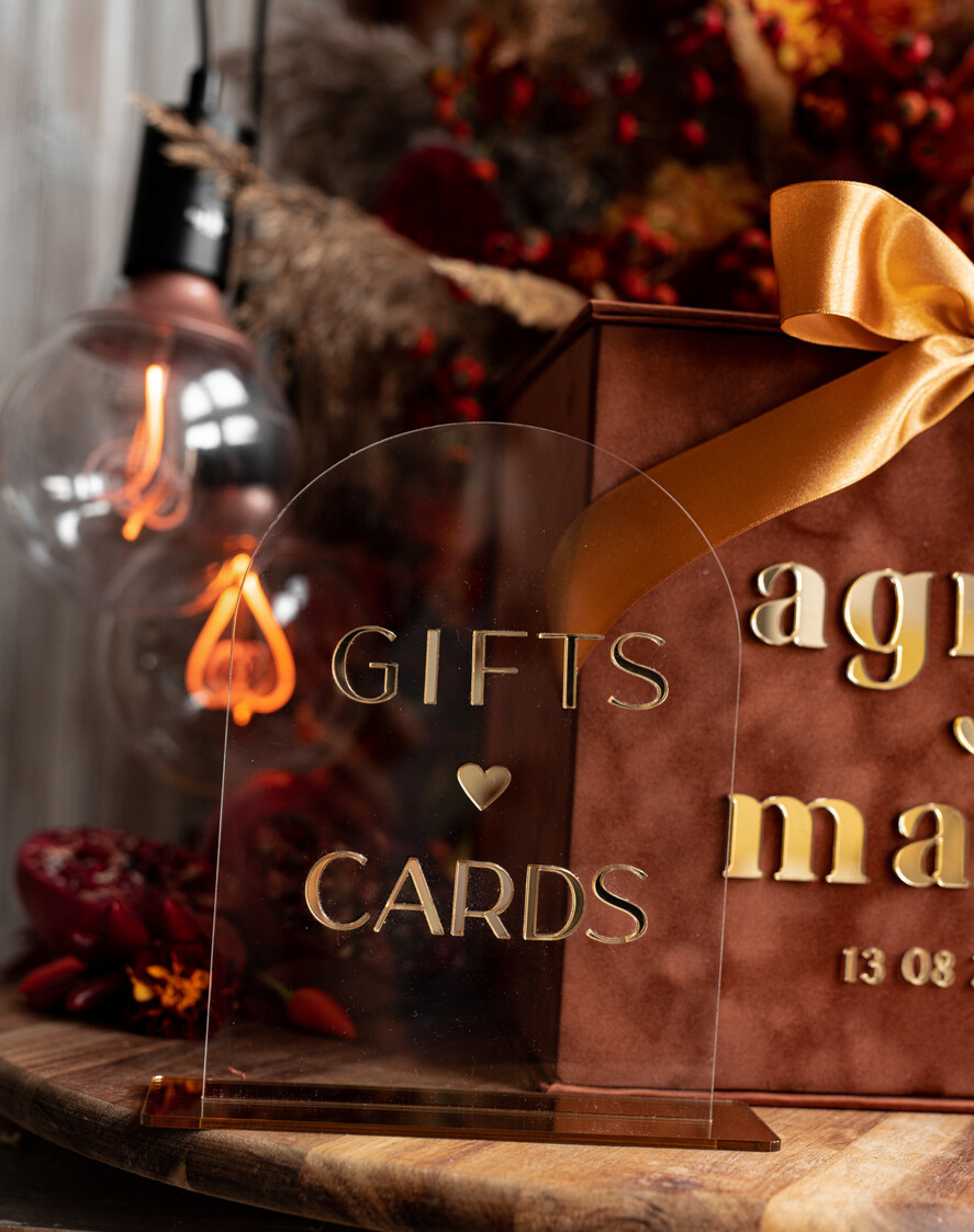 Pudełko na koperty  glamour Welurowa brązowo złota kopertówka ze złotymi napisami, brązowy cieniowany welur, pudełko na koperty, pomysł na pudełko na pieniądze podczas wesela5