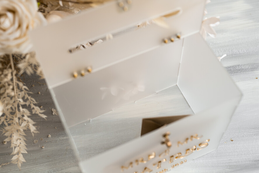 Pudełko na koperty  glamour satynowa kopertówka ze złotymi napisami, kopertówka z tabliczką, pudełko na koperty na weselu, kopertówka glamour, pudełko na kopety glamour7